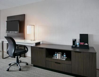 Teaneck Marriott at Glenpointe - image 21