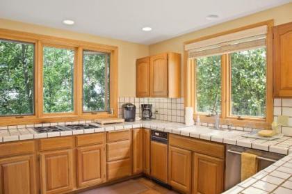 Prospect Ave - image 2
