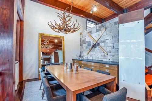 Cabins Lane 108 - Mountain House - image 3