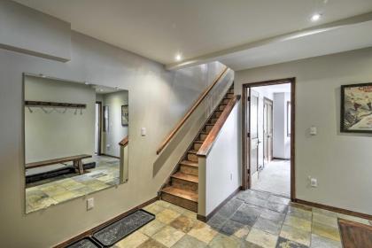 Bright Downtown Telluride Condo Steps to Lift! - image 6