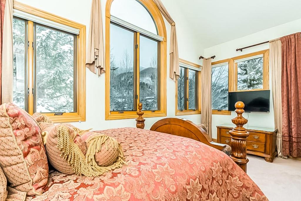 Cimarron Mountain Retreat - image 7
