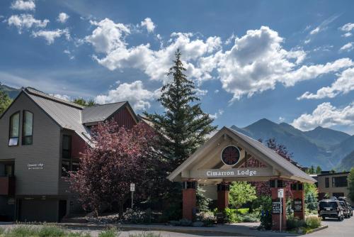 Cimarron Lodge by Alpine Lodging Telluride - image 3