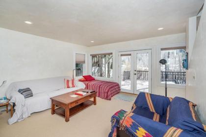 Colorado East 735 - Idlewood East - image 2