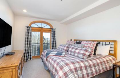 Bear Creek Lodge 408 by Alpine Lodging Telluride - image 14