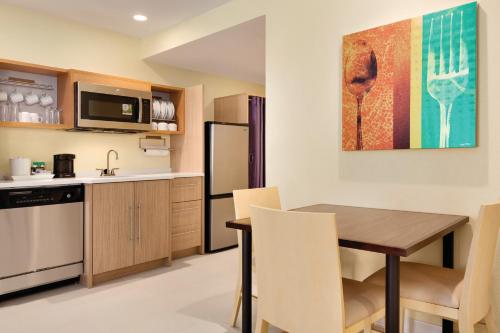 Home2 Suites By Hilton Phoenix-Tempe University Research Park - image 3