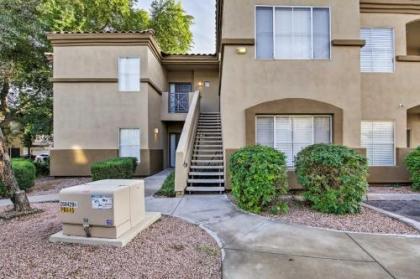 Condo with Pool - 5 Mi to Tempe Diablo Stadium! - image 4