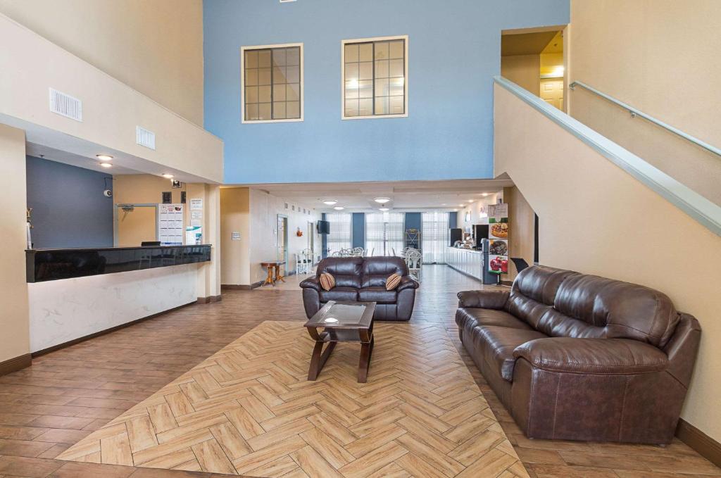 Quality Suites Temple - image 5