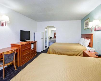 Econo Lodge Temple - image 6