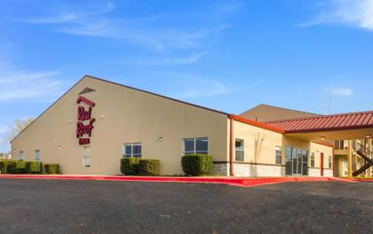 Red Roof Inn temple