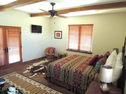 Croad Vineyards - The Inn - image 9
