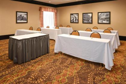 Hilton Garden Inn Terre Haute - image 13