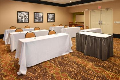 Hilton Garden Inn Terre Haute - image 14