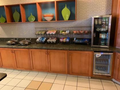 SpringHill Suites Terre Haute - image 15
