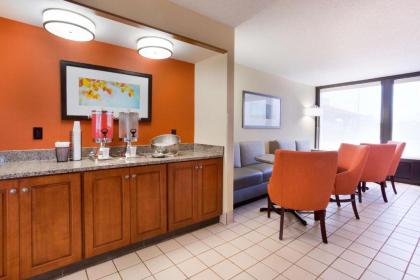 Pear Tree Inn Terre Haute - image 2