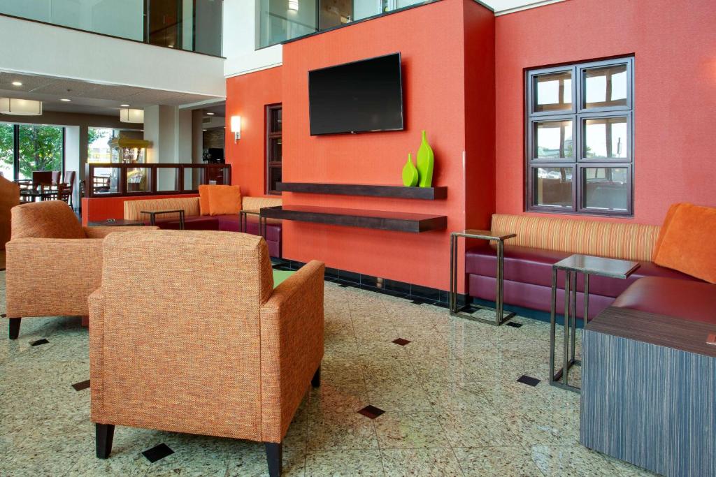 Drury Inn & Suites Terre Haute - image 2