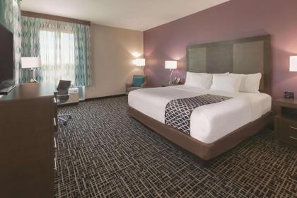 La Quinta by Wyndham Terre Haute - image 12