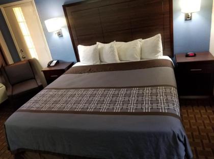 SureStay Hotel by Best Western Terrell - image 13