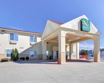 Quality Inn and Suites terrell