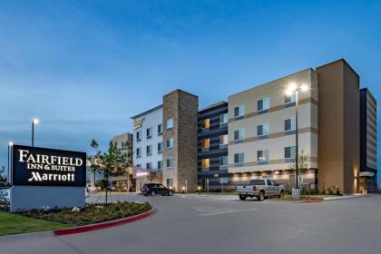 Fairfield Inn  Suites by marriott terrell Texas