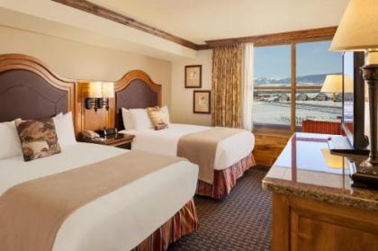 Snake River Lodge And Spa - image 21