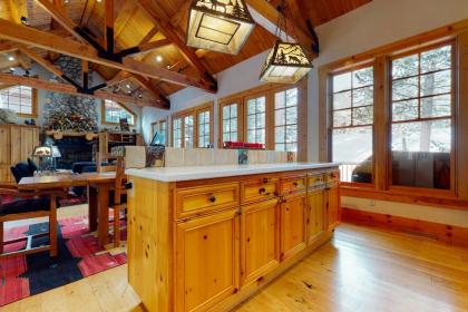 3137 Arrowhead - image 11