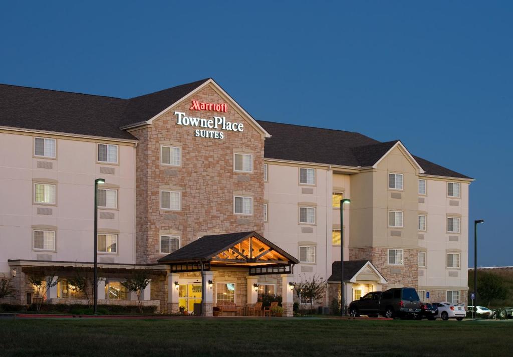 TownePlace Suites by Marriott Texarkana - image 3