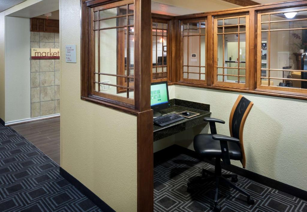 TownePlace Suites by Marriott Texarkana - image 5