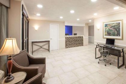 Baymont by Wyndham Texarkana - image 10