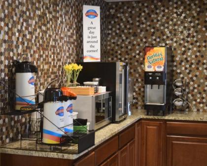 Baymont by Wyndham Texarkana - image 14