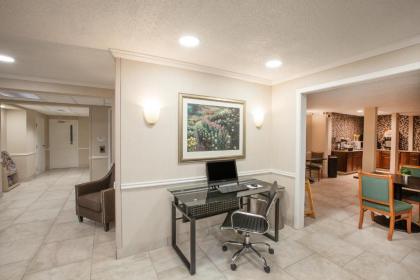 Baymont by Wyndham Texarkana - image 5