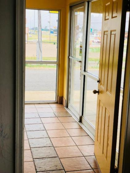 Country Host Inn - image 8