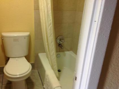 Executive Inn Texarkana - image 8