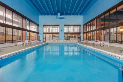 Ramada by Wyndham Texarkana