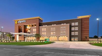 La Quinta Inn & Suites by Wyndham Texas City I 45 - image 10