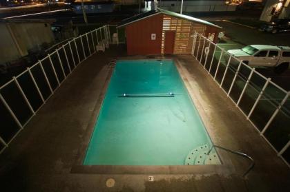Cousin's Country Inn - image 14