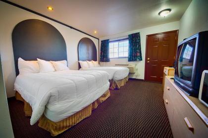 Budget Inn - image 10