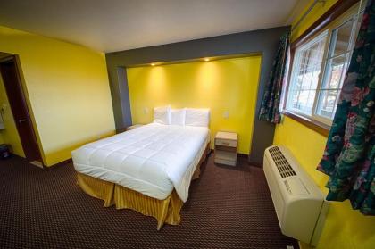 Budget Inn - image 15