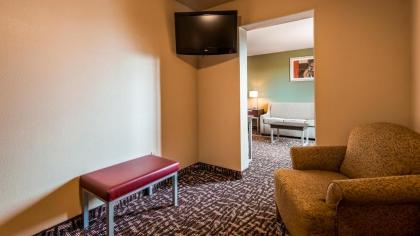 Best Western Plus The Woodlands - image 9
