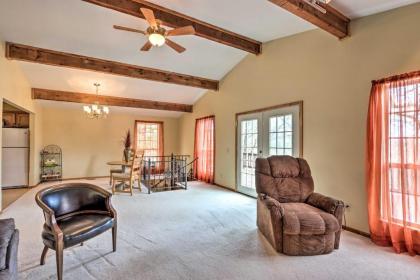 Woodsy Hideaway with Deck Walk to Bull Shoals Lake! - image 3