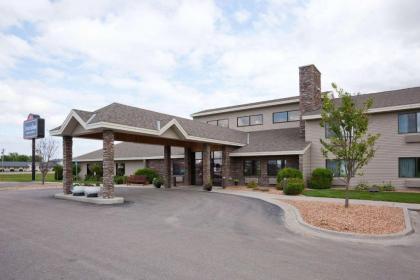 AmericInn by Wyndham Thief River Falls