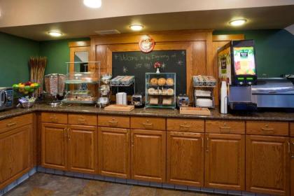 AmericInn by Wyndham Thief River Falls - image 14