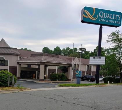 Quality Inn & Suites Thomasville - image 3