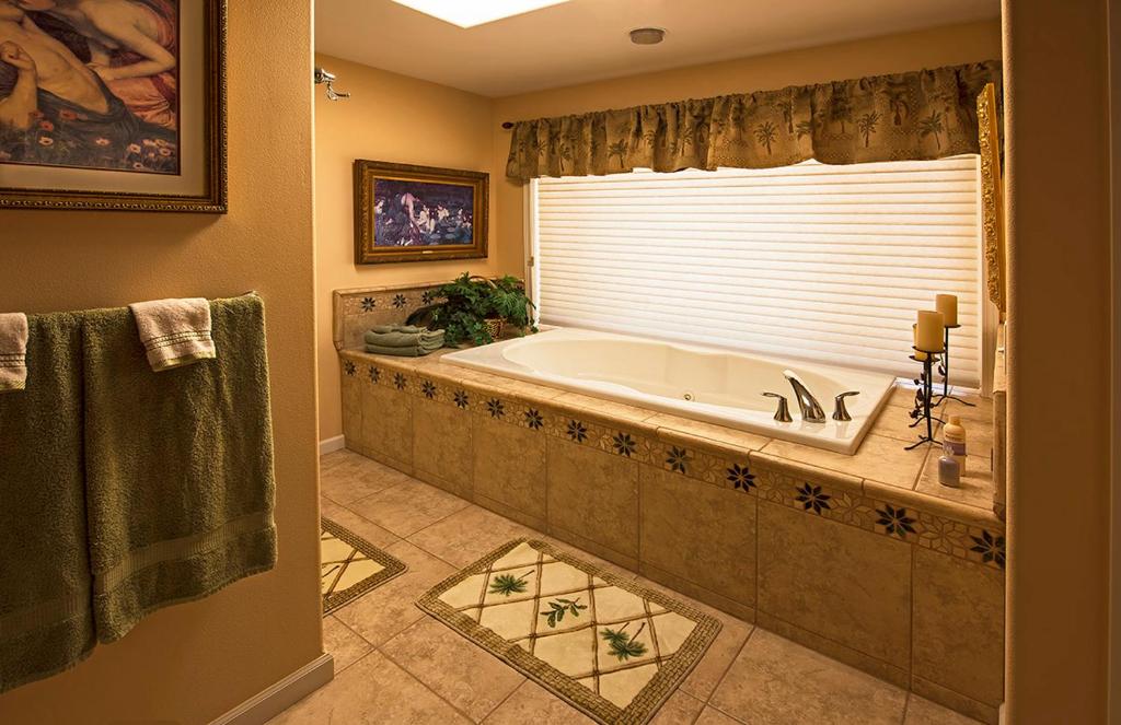 Rocky Point Ranch - image 4