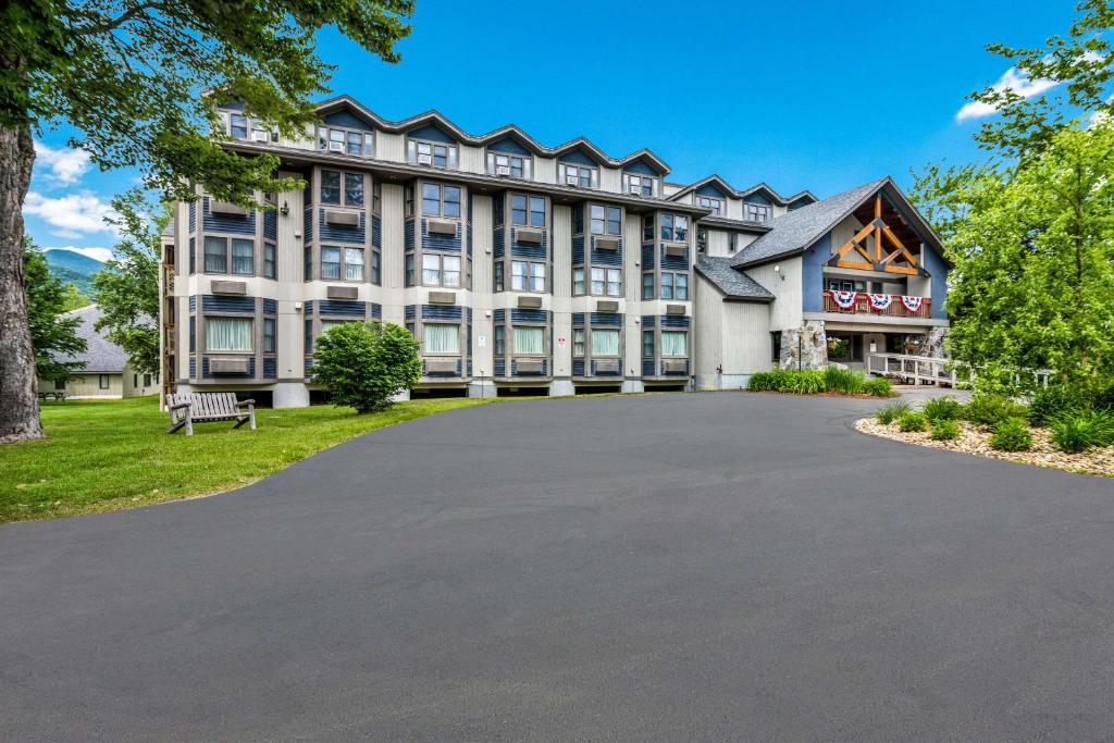 The Valley Inn Ascend Hotel Collection - image 3