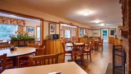 Silver Fox Inn - image 13
