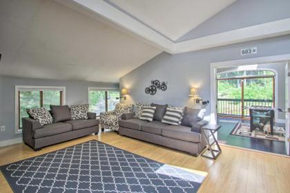 Elegant White Mountain Escape with Large Deck - image 13