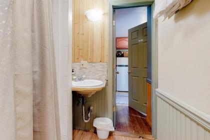 Valley Brook Cottage 2 - image 12