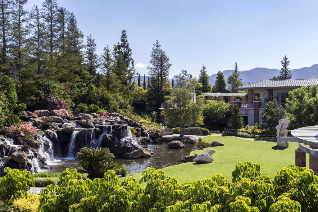 Four Seasons Hotel Westlake Village - main image