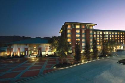 Four Seasons Hotel Westlake Village - image 10