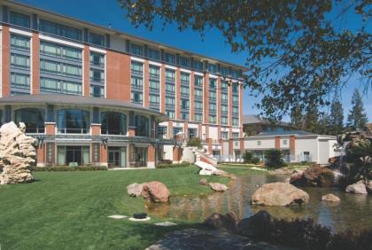 Four Seasons Hotel Westlake Village - image 7